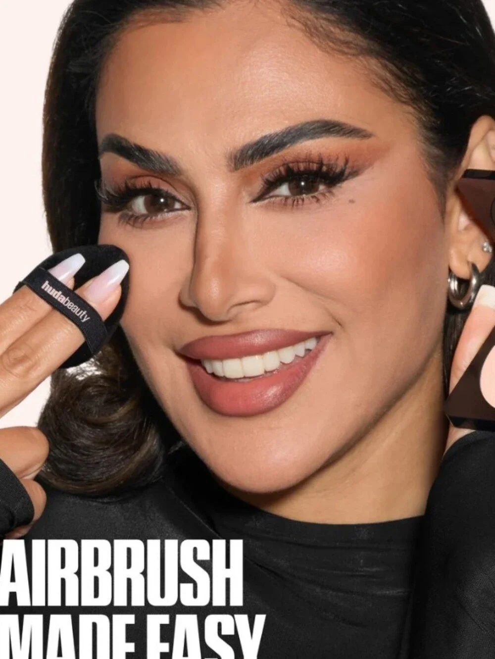HUDA BEAUTY Easy Bake & Snatch Pressed Brightening & Setting  Powder
